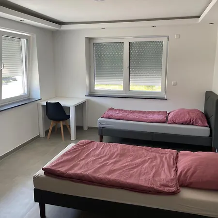 Schoene Am Bodensee * فريدريشسهافن